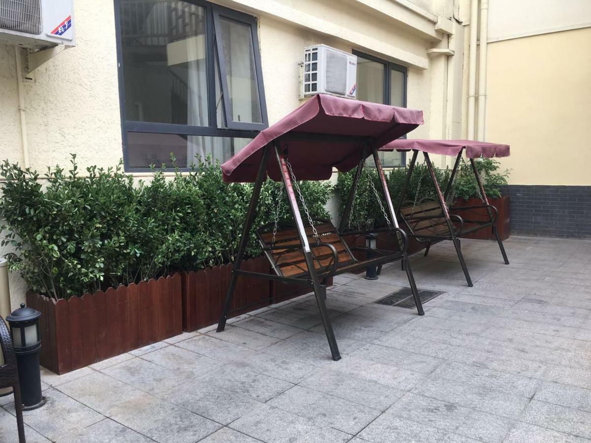 Beijing Dongdan Hotel Near Wangfujing Street,Tian'Anmen Square,The Forbidden City,Free Self-Service Laundry Room Екстериор снимка