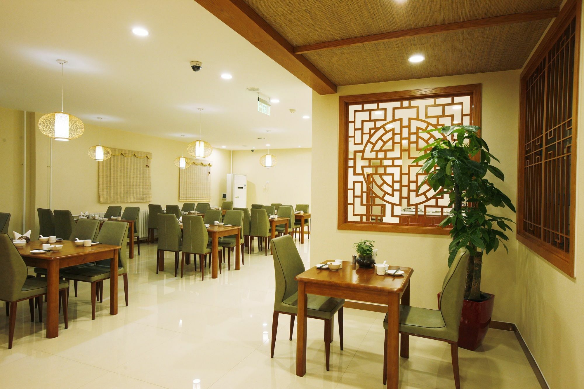 Beijing Dongdan Hotel Near Wangfujing Street,Tian'Anmen Square,The Forbidden City,Free Self-Service Laundry Room Екстериор снимка